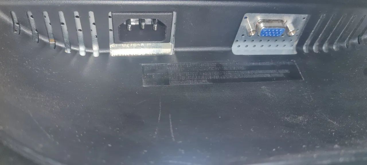 Monitor Samsung - VGA - Foto 4