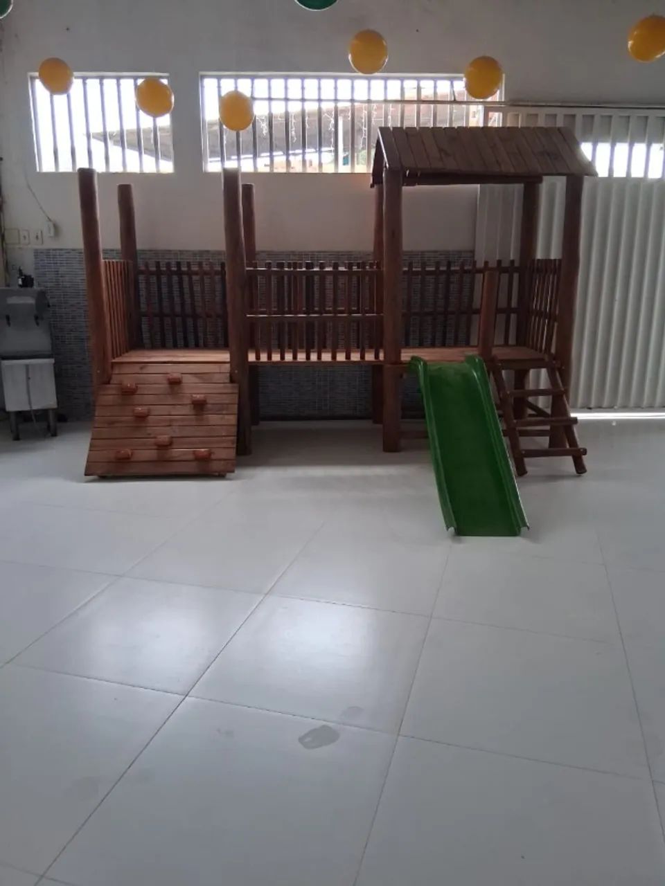 Parque infantil em eucalipto  - Foto 2