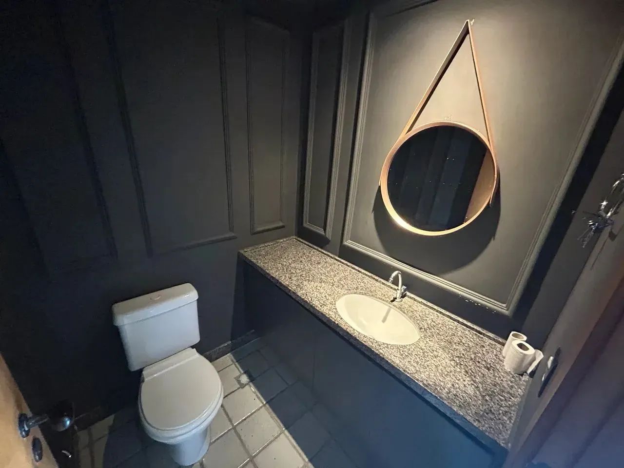 Alugo amplo apartamento com quatro quartos em Setubal - Foto 9