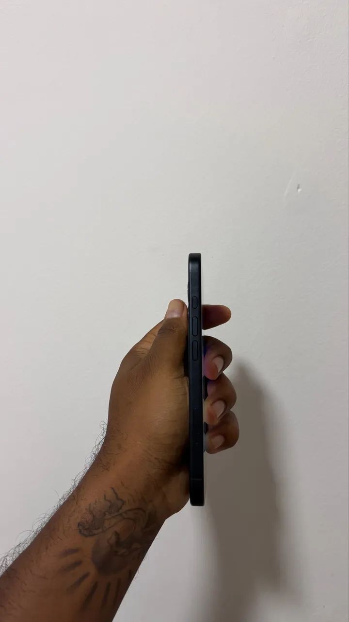IPHONE 16 - Foto 2
