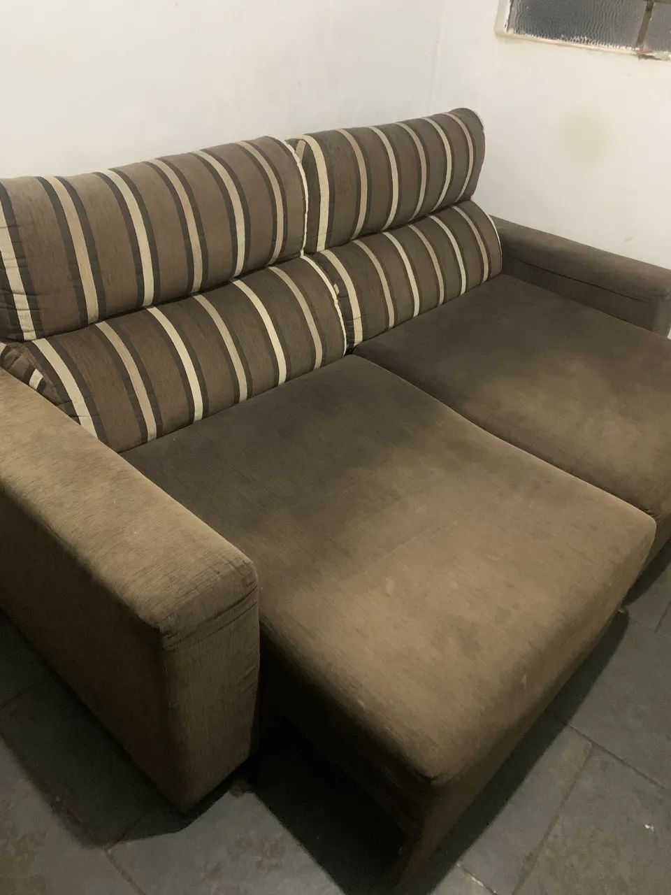 Vendo sofá 650$. Obs:Muito confortável? - Foto 2