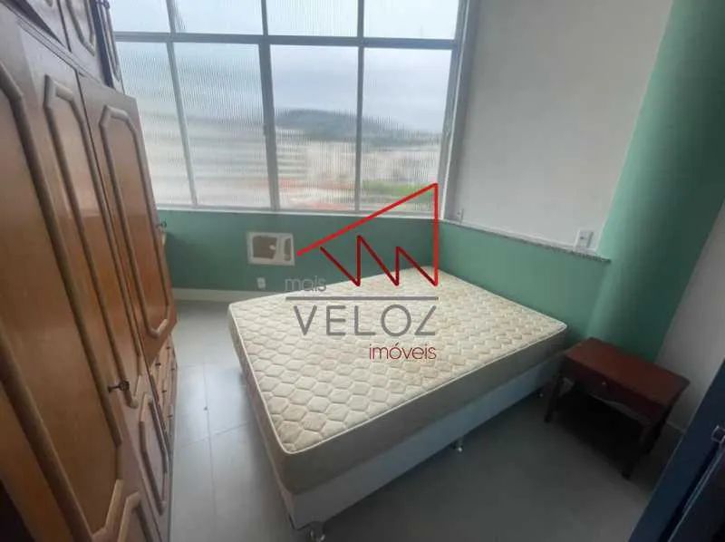 Apartamento - / Residencial / Centro