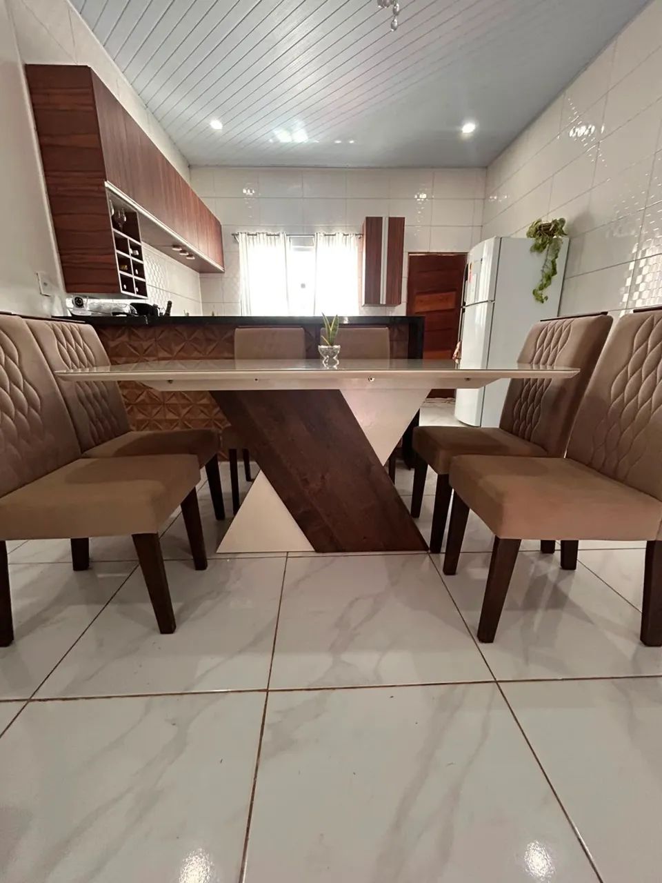 Conjunto de mesa de jantar com 6 cadeiras 