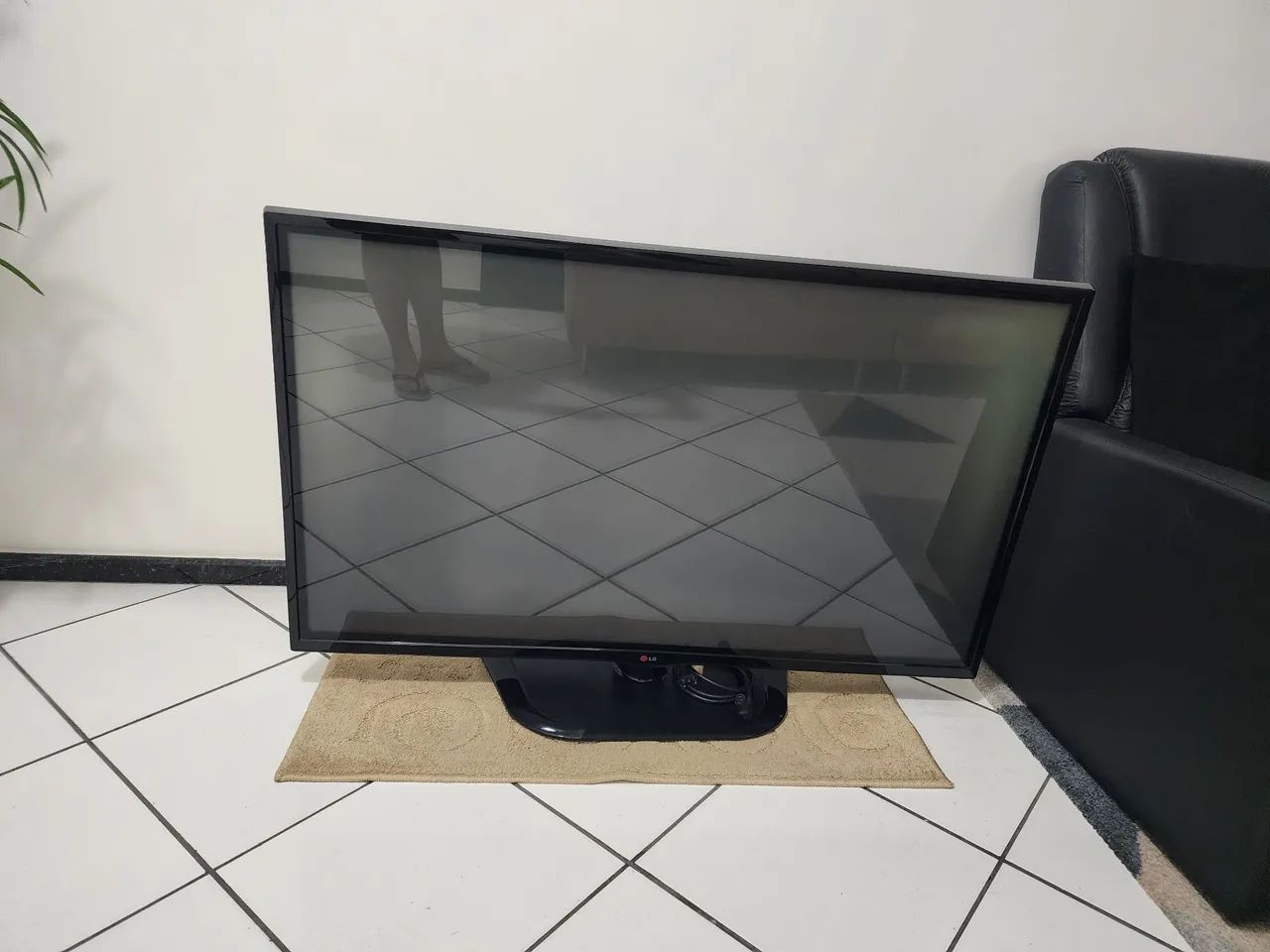 TV LG 49 polegadas (com defeito) - Foto 2