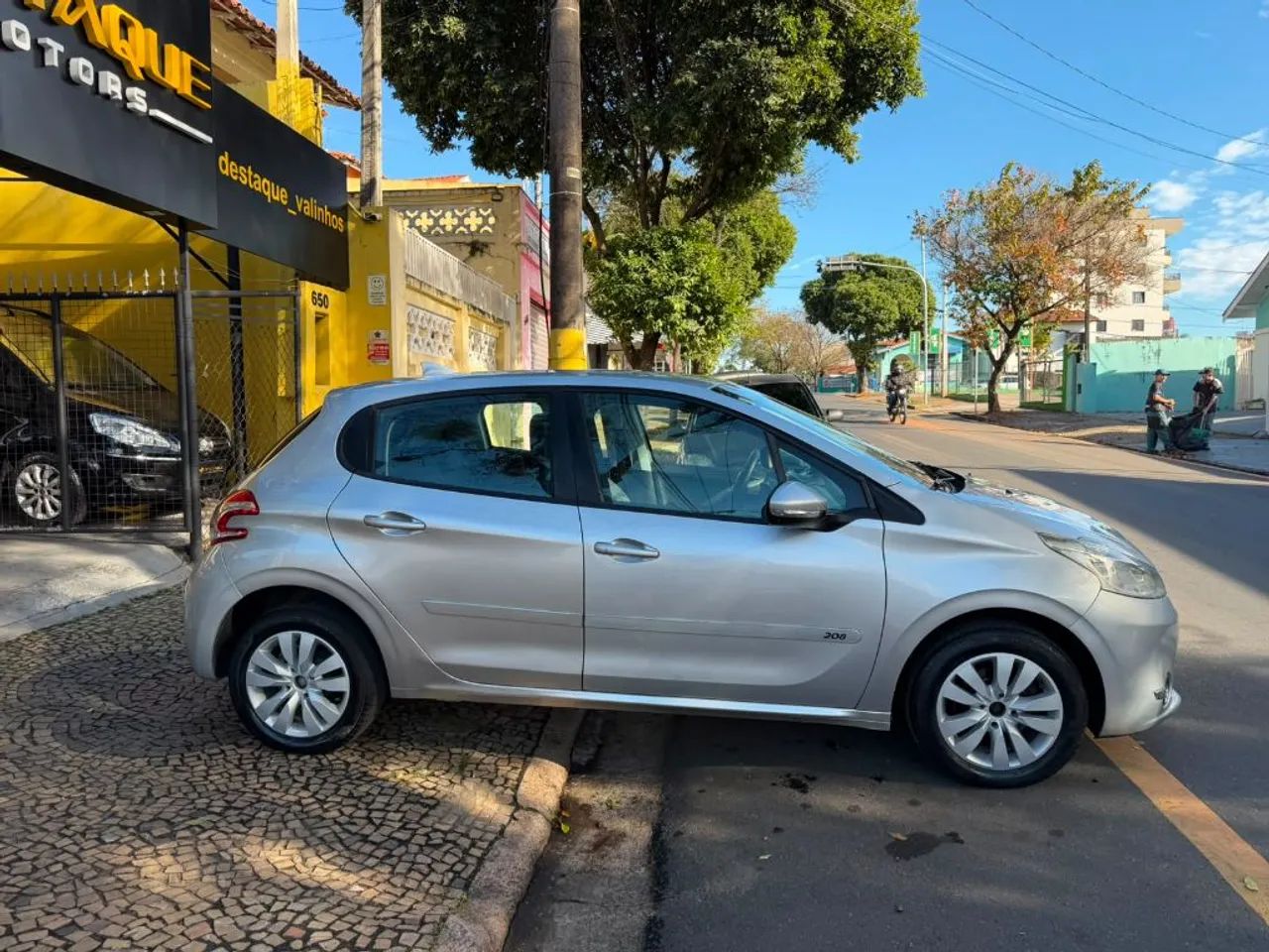 Peugeot 208 Active/active Pack 1.5 Flex 8V 5P 2014 - Foto 3