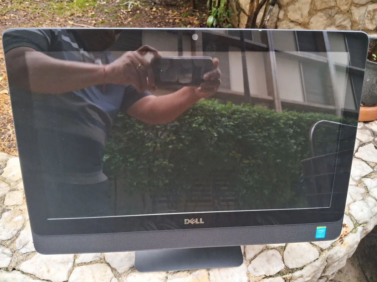 Monitor Dell  24 polegadas obs não ta ligando 