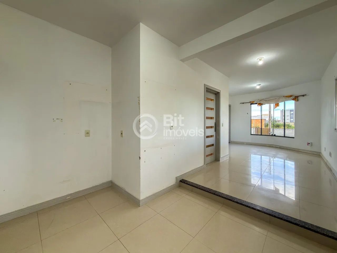 CASA EM OFICINAS PARA LOCAÇÃO - Foto 4