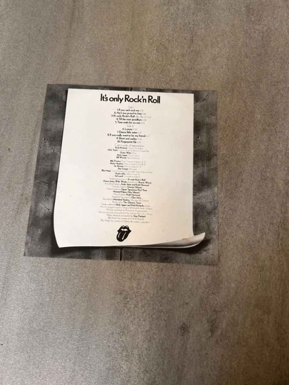 Vinil It's Only rock 'n Roll com encarte  - Foto 4
