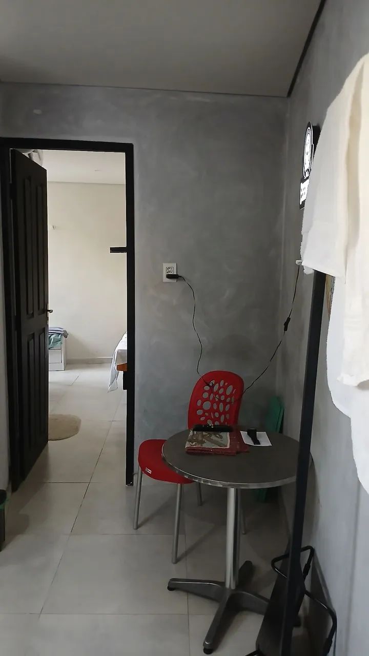 Alugo excelente kit net em Nazaré 