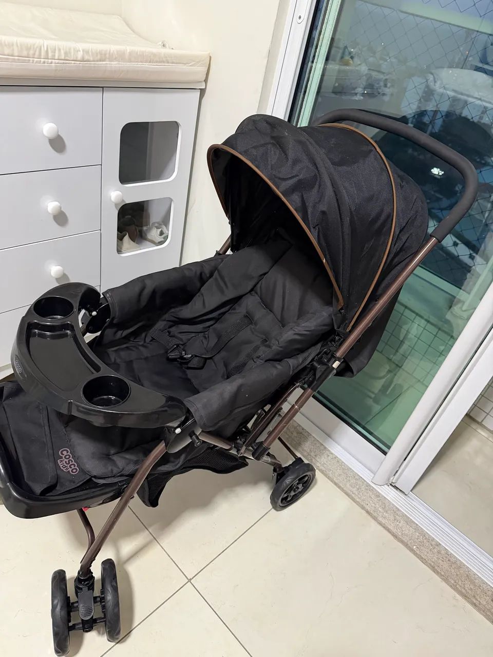 Carrinho de bebê Cosco 