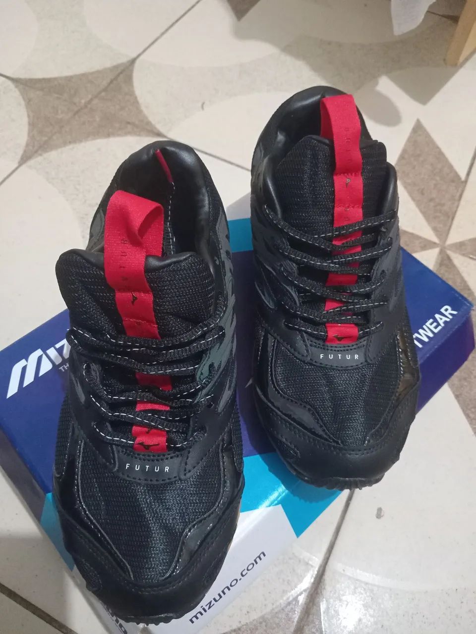 tênis mizuno futur wave prophecy 