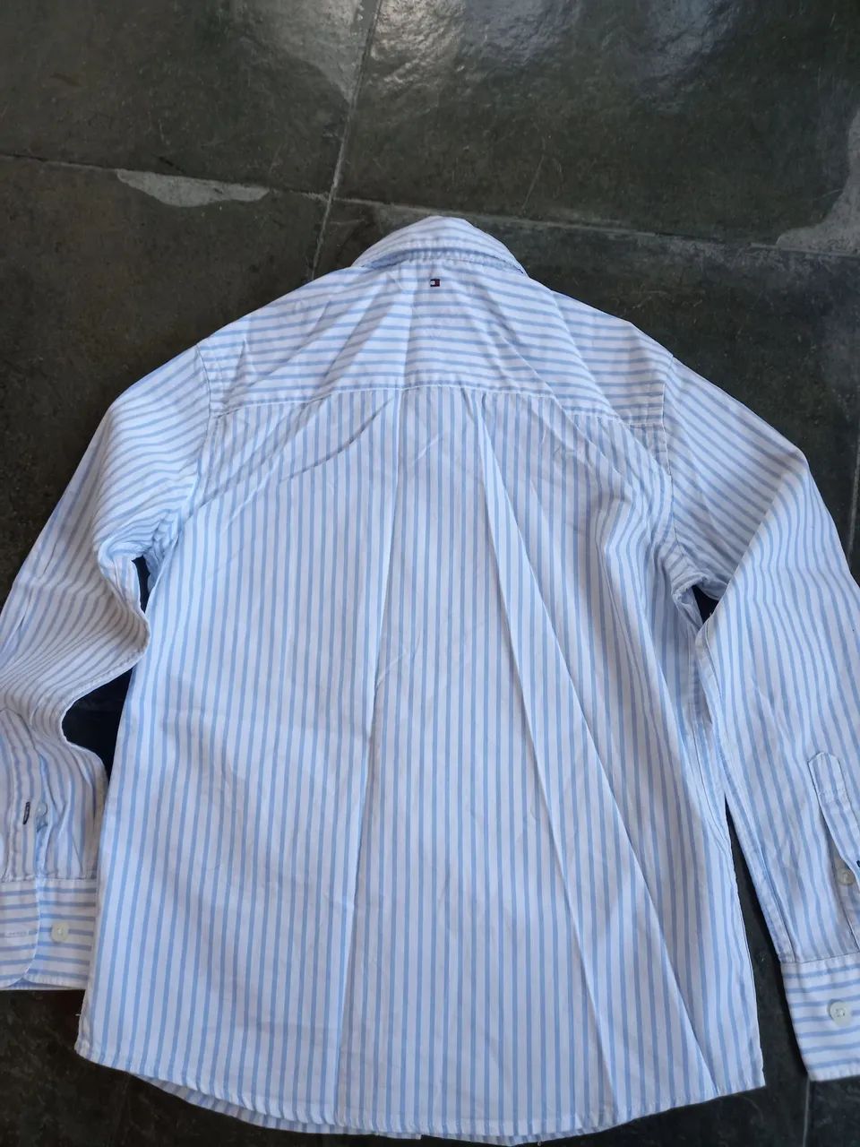 Tommy Hilfiger Social Manga Longa Infantil Listrada Azul  e Branca Tamanho 10 anos - Foto 5
