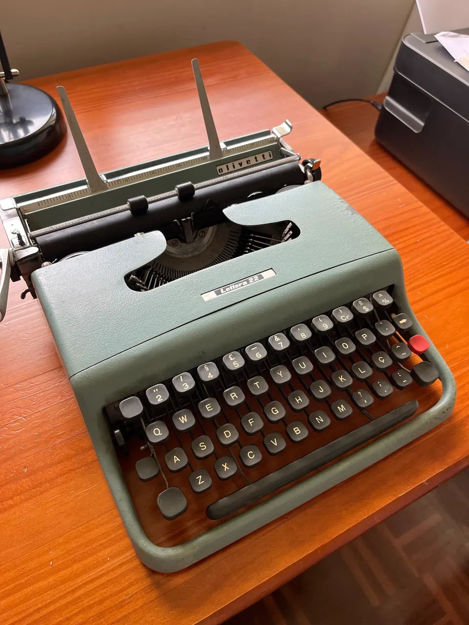 Máquina de escrever portátil Olivetti Lettera 22 - Foto 5