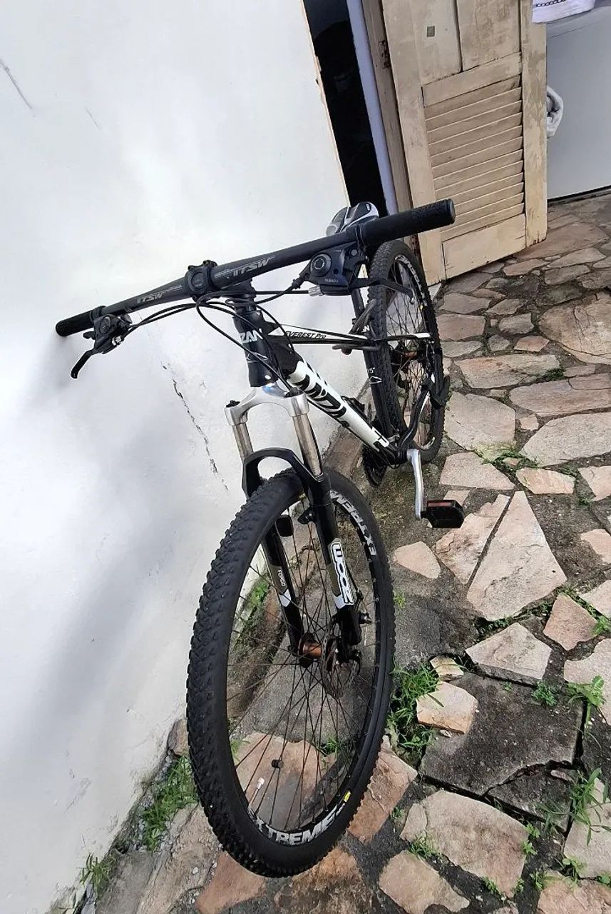Bicicleta aro 29.  PROFISSIONAL pra vender no precinho  - Foto 3