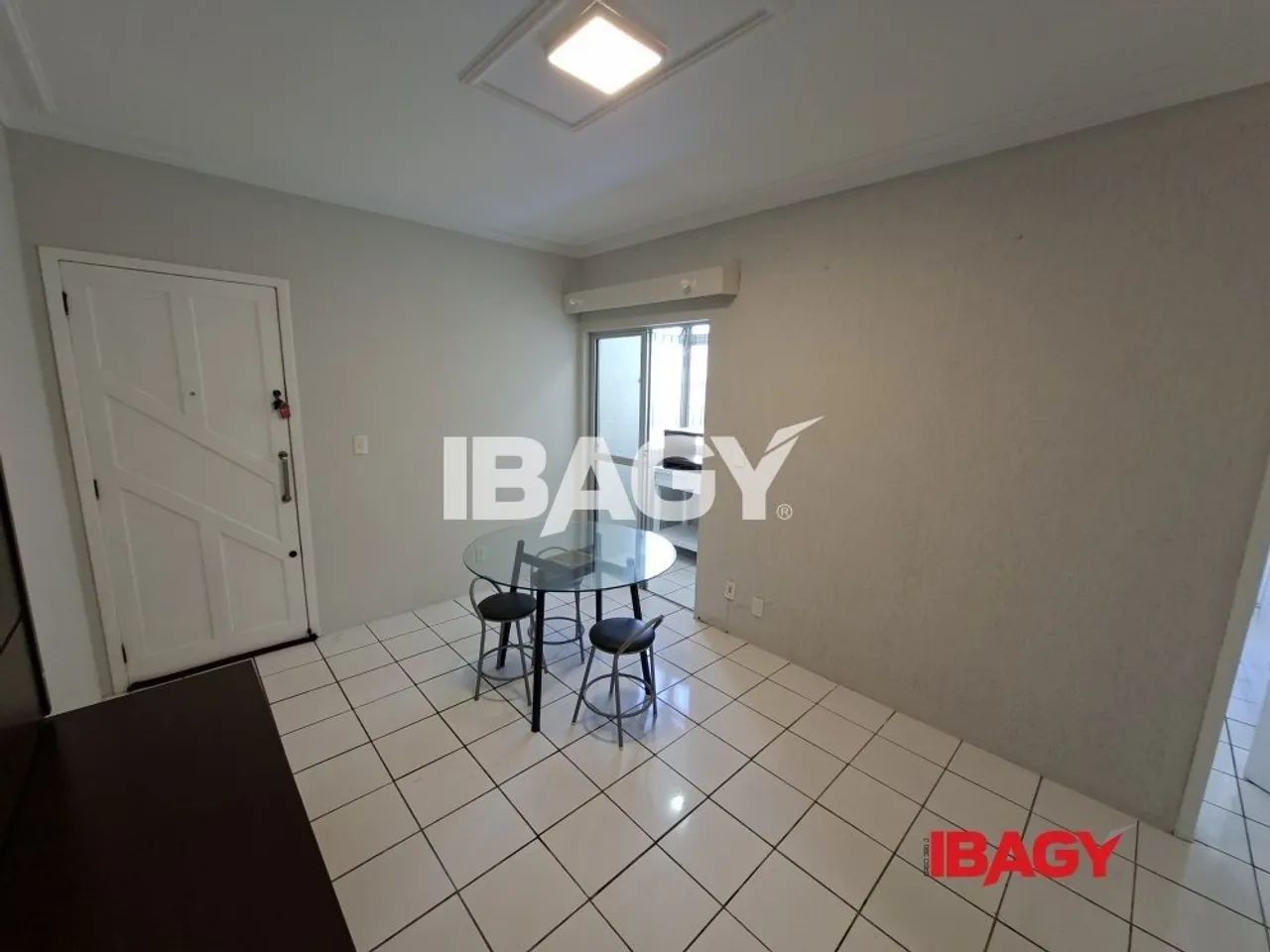 Excelente Apartamento 2 dormitório(s) em Capoeiras - Florianópolis - Foto 4