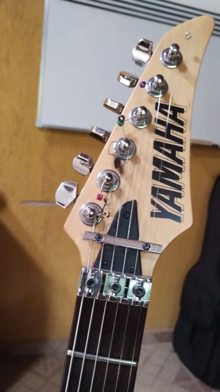 Yamaha RGX-421 UPGRADED (Ponte Gotoh + Trastes Inox Dunlop +