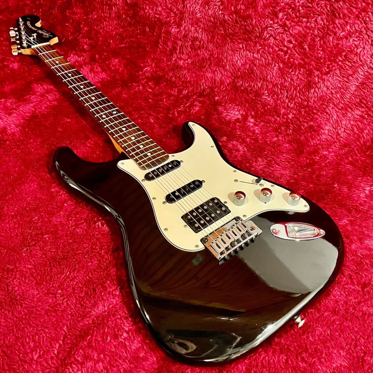 Guitarra Squier Standard - Foto 4