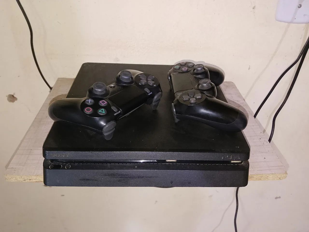 PS4 dois controles 