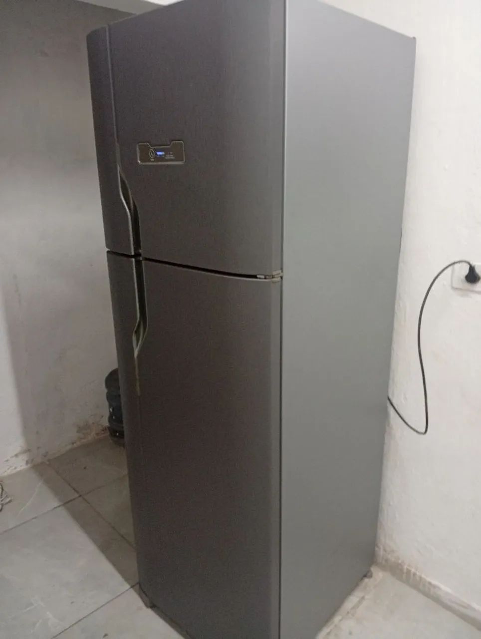 Geladeira Electrolux Frost Free gelando perfeitamente 