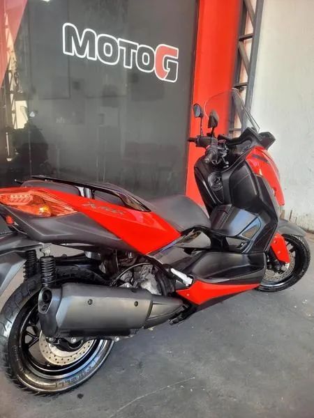 YAMAHA XMAX 2024 - Foto 2