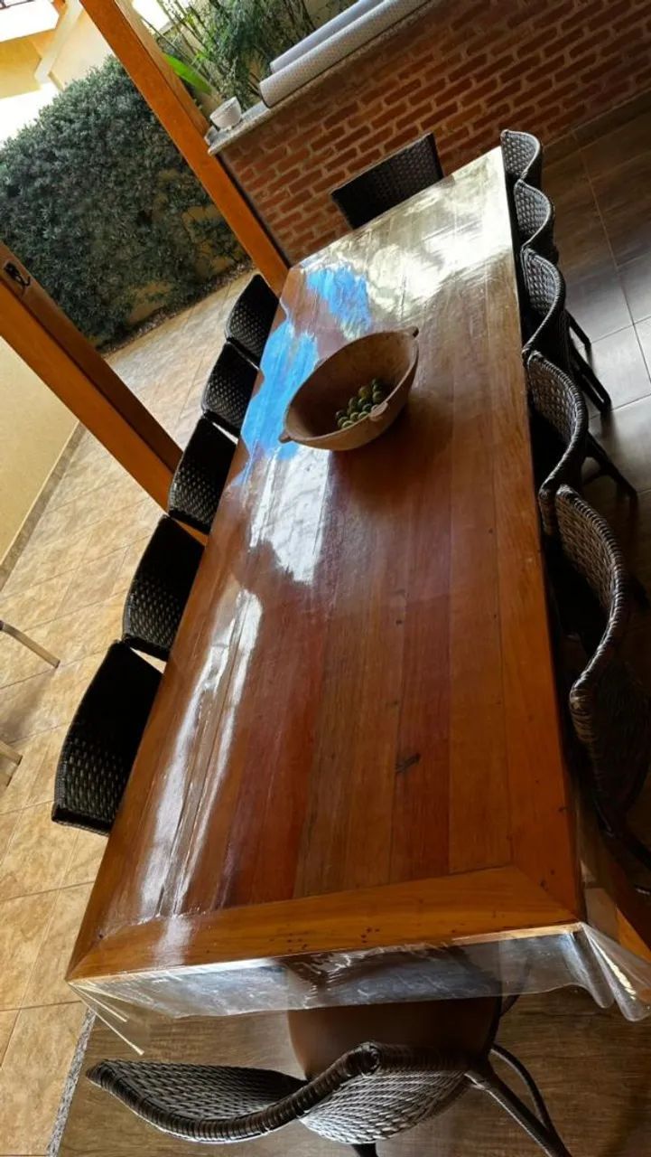 Mesa madeira com 10 cadeiras - Foto 4