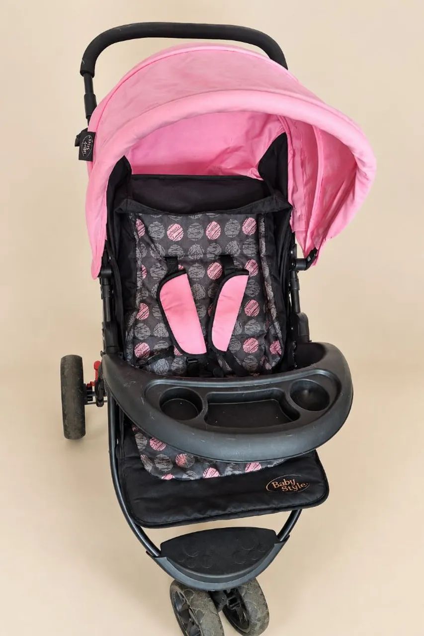 Carrinho de bebê rosa baby style