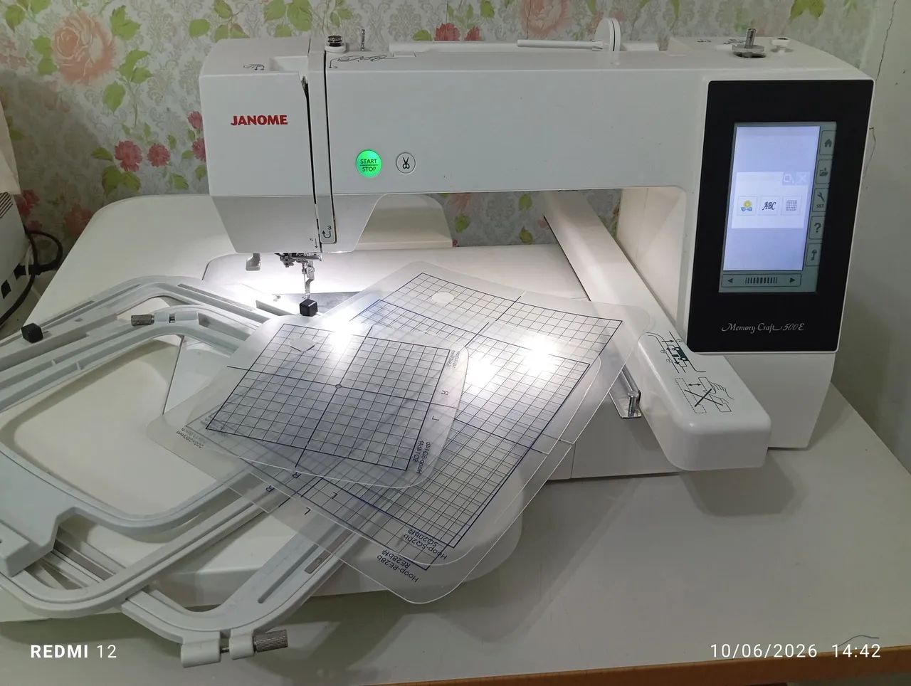 Bordadeira Janome MC 500e - Foto 3
