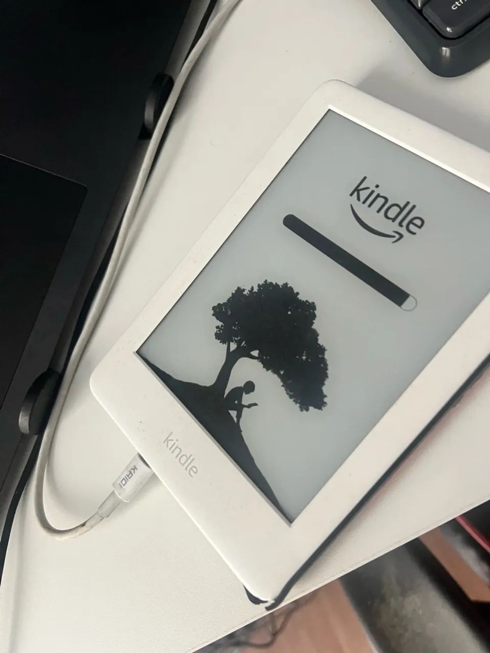 Kindle 10° geração com defeito, vendo para peças  - Foto 5