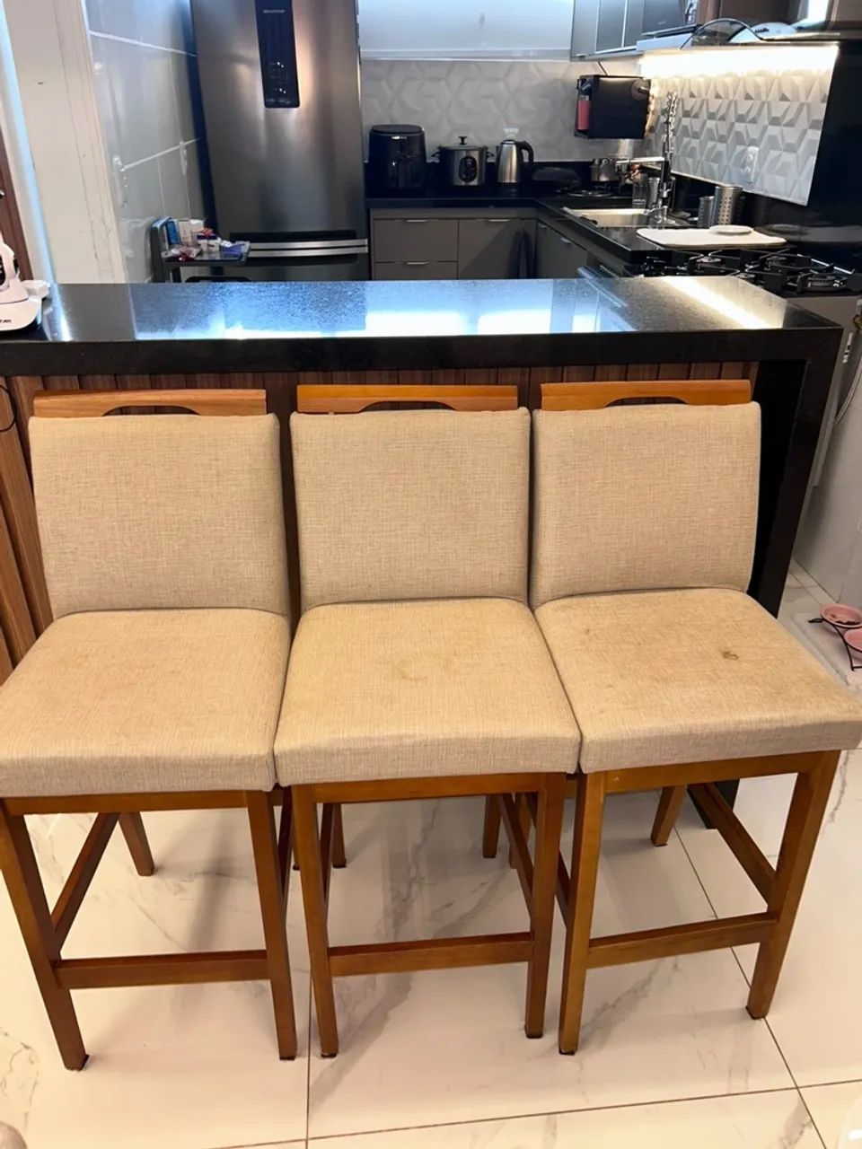 Conjunto de três banquetas  - Foto 2