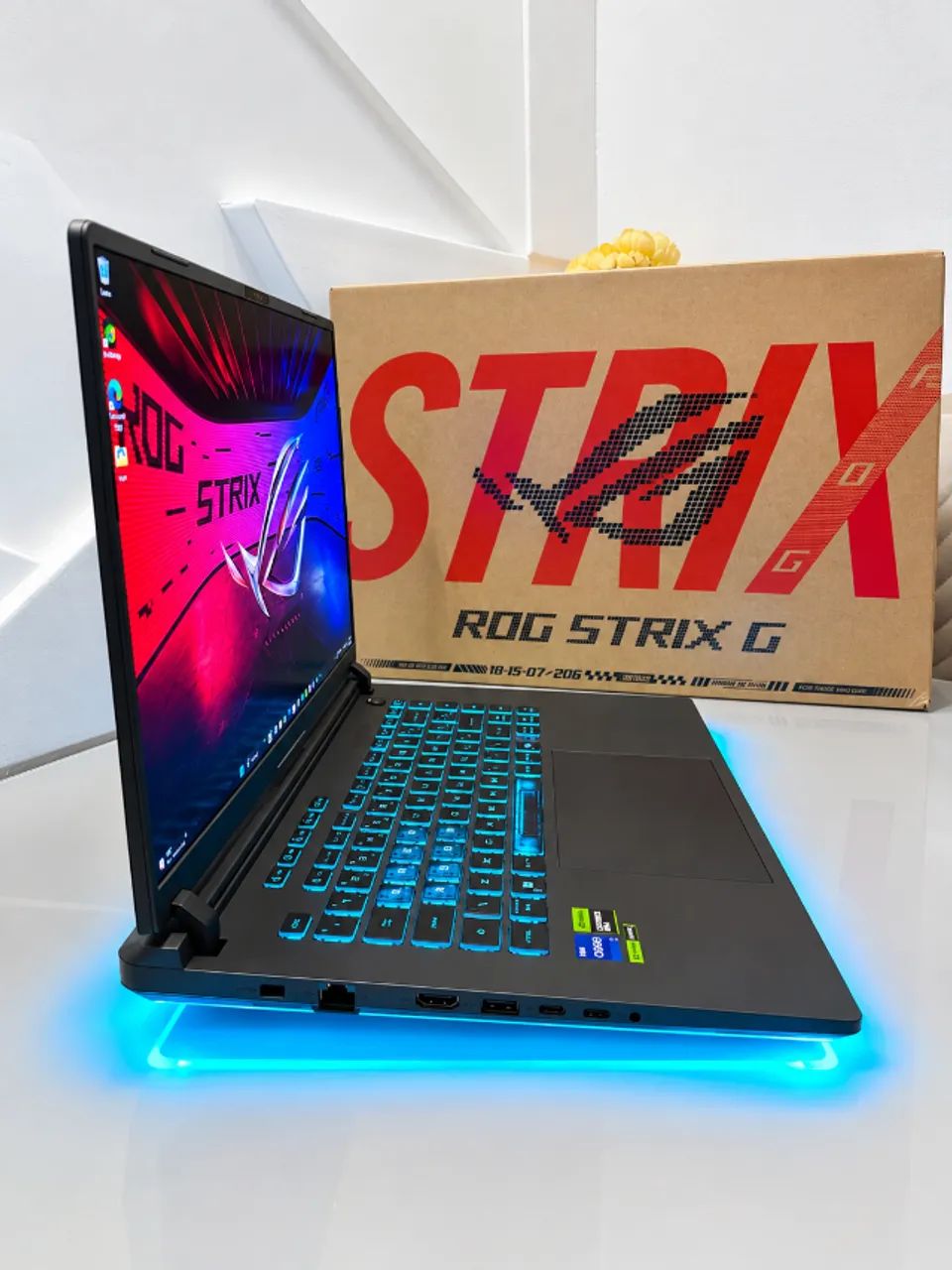 Notebook Gamer ROG Strix G16 - Core i9º14Gen RTX 5060  - Foto 2