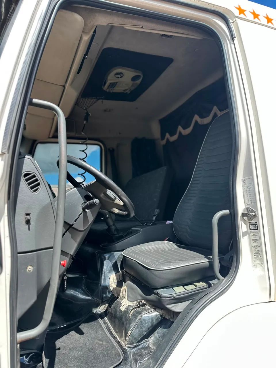 Volvo VM 330 4x2 2012 - Foto 5
