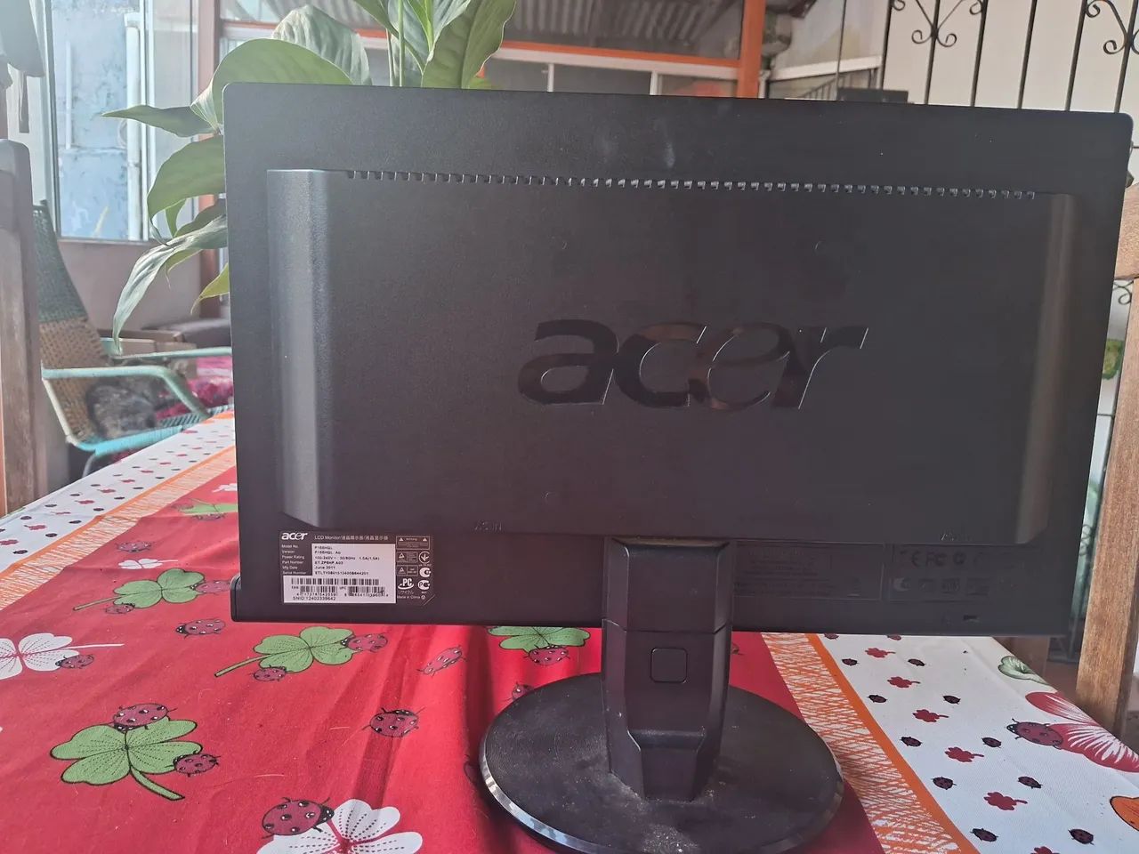 Monitor Acer P166HQL - Foto 2
