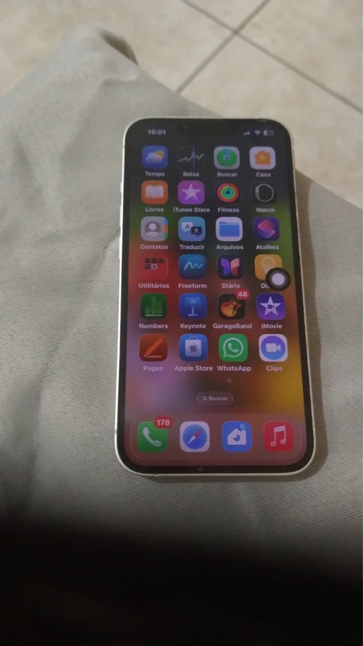 A iPhone 13 - Foto 5