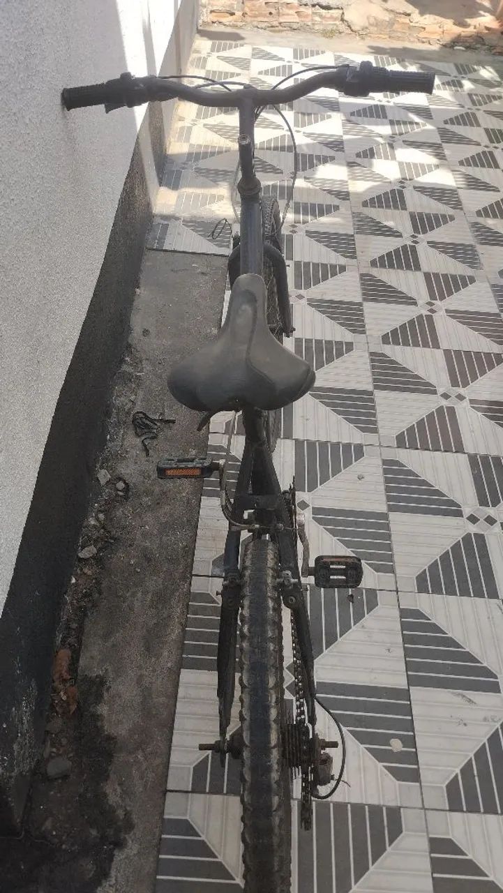 Bicicleta semi nova aro 26 - Foto 2