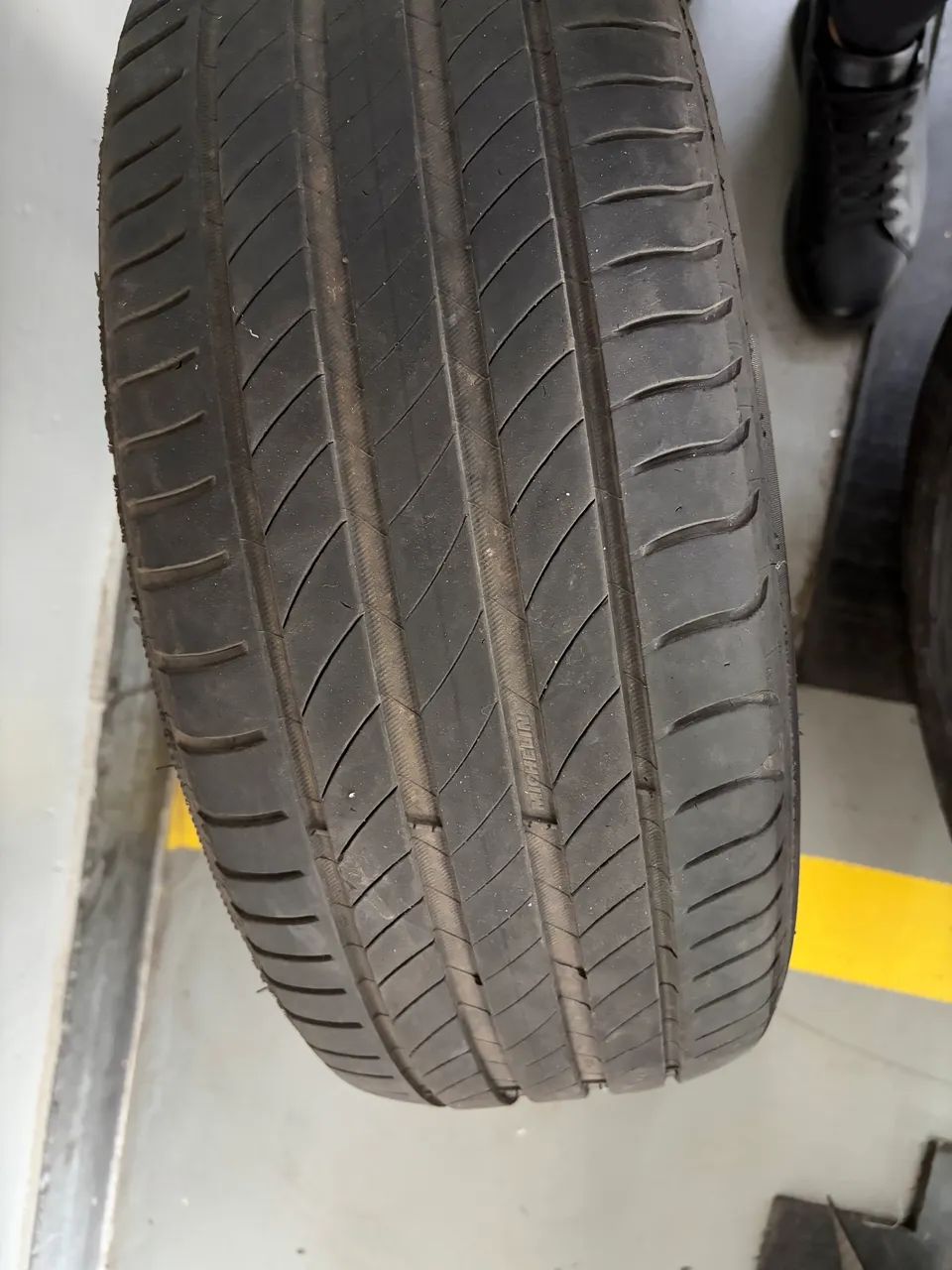 3 Pneus Michelin - Foto 4