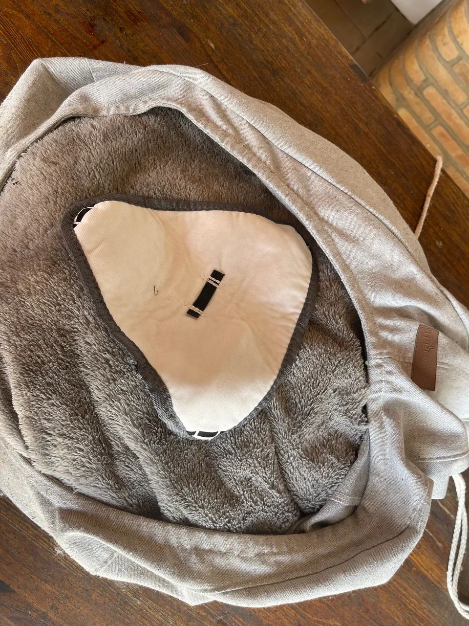 Cabana suspensa para gatos 