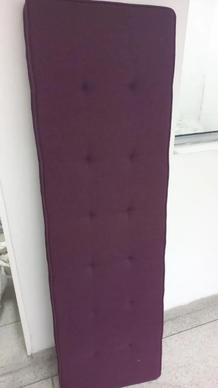 Futon Vinho 1,70 x 0,50m