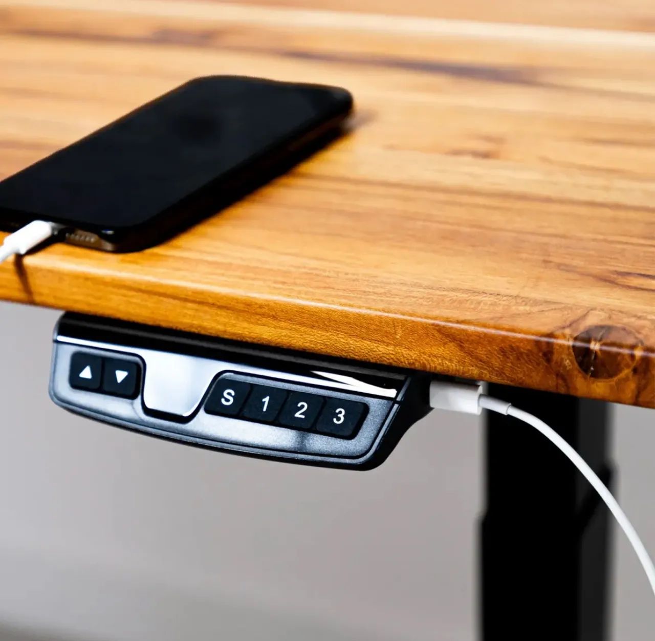 Mesa com regulagem de altura automática DewertOkin - Foto 3