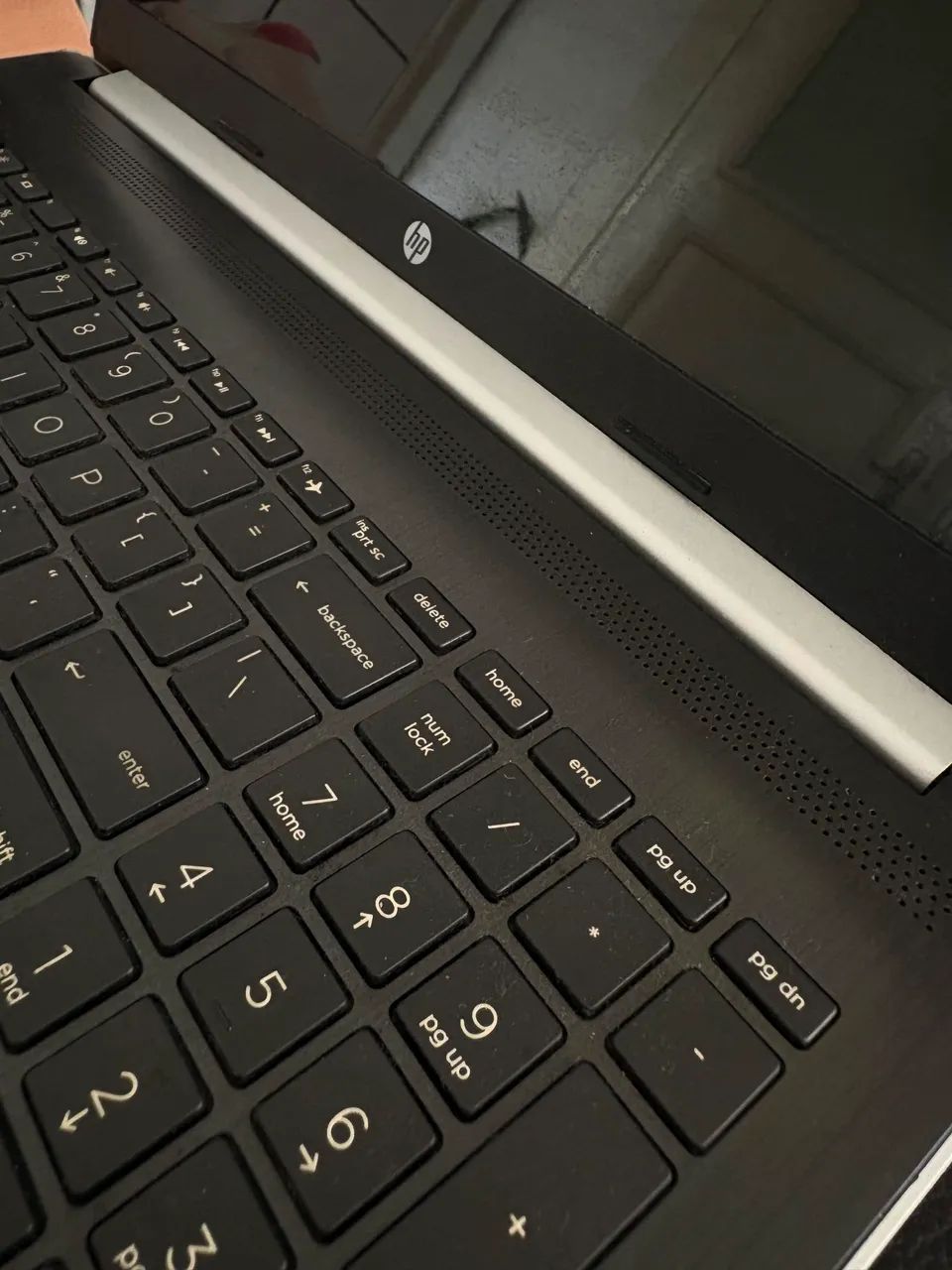 Notebook HP 15.6" Prata ? Intel Core i3 8ª Ger / 4GB RAM / SSD 112GB / Win 10 - Foto 5