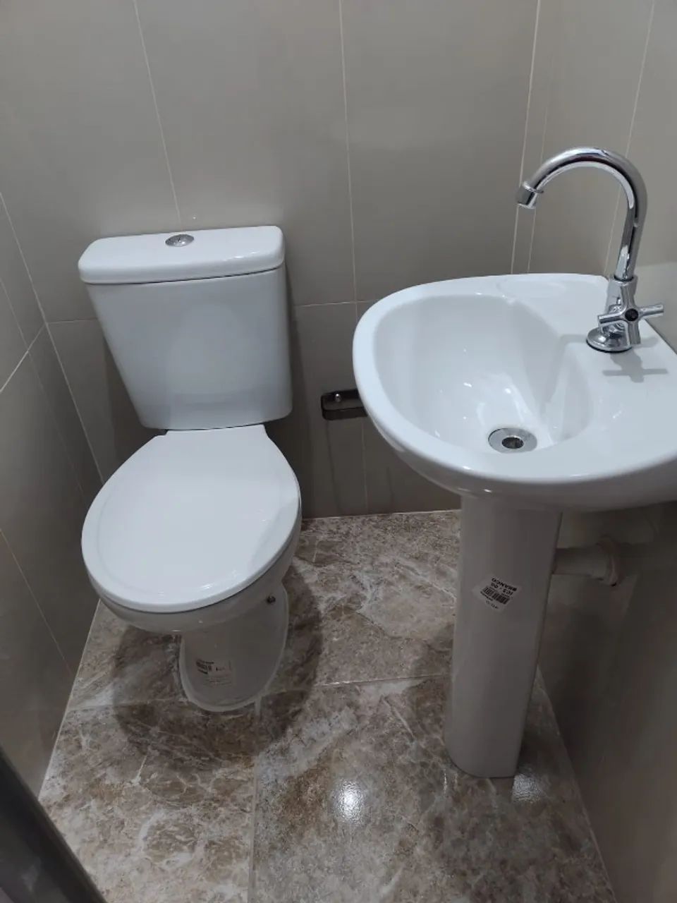 Sala Comercial na praça 8 de Maio em Rocha Miranda 20m² - Foto 2