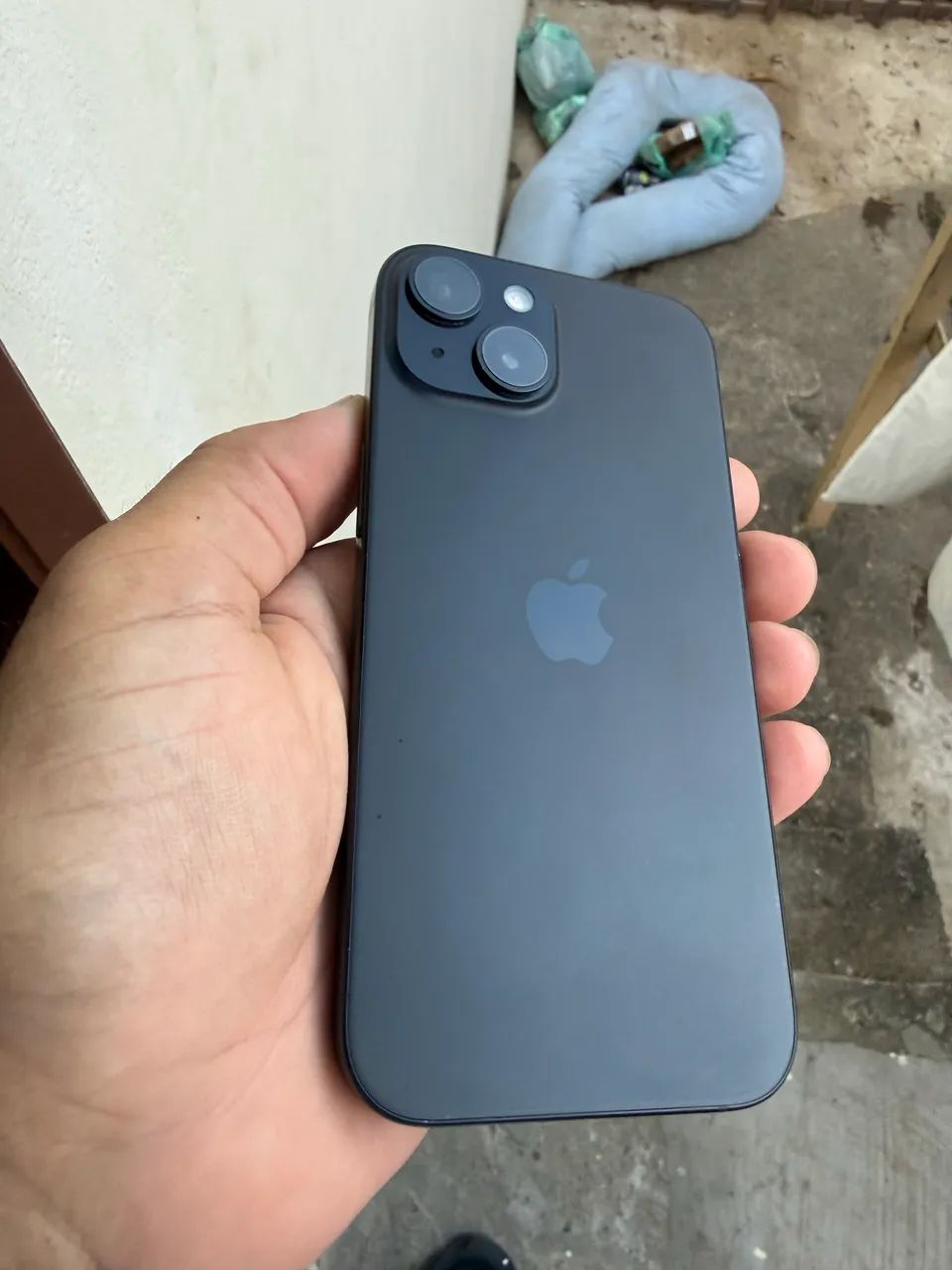 iPhone 15 128GB