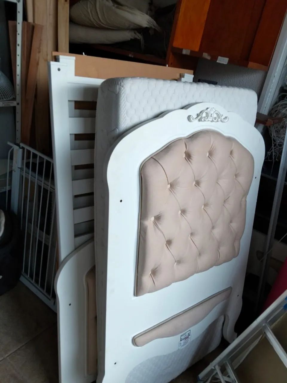 Berco Cama Americano Vitoriano Com Capitonë + colchao brinde - Foto 2
