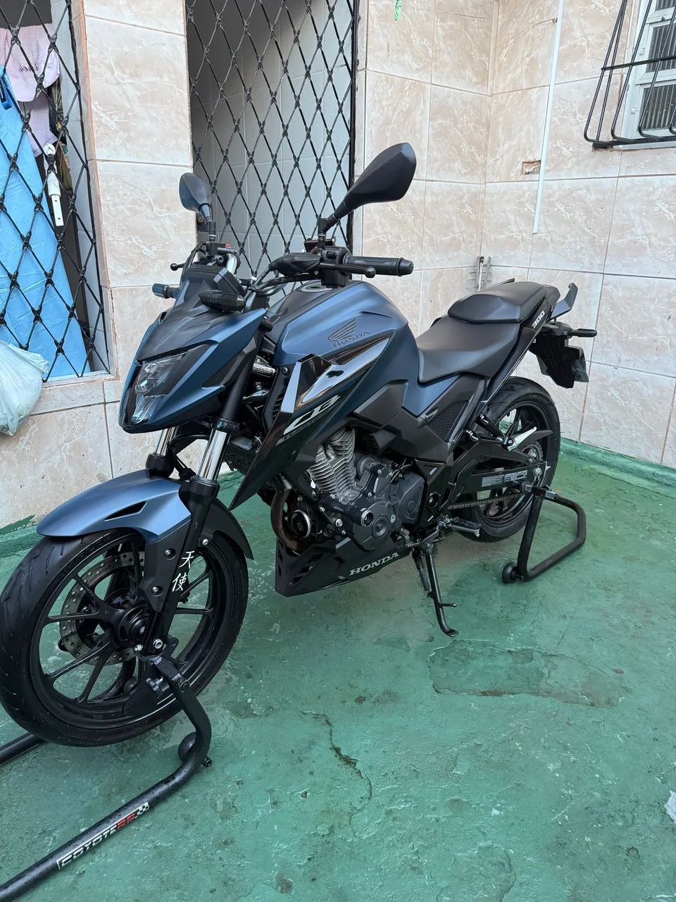 CB TWISTTER 300f ABS FLEX - Foto 5