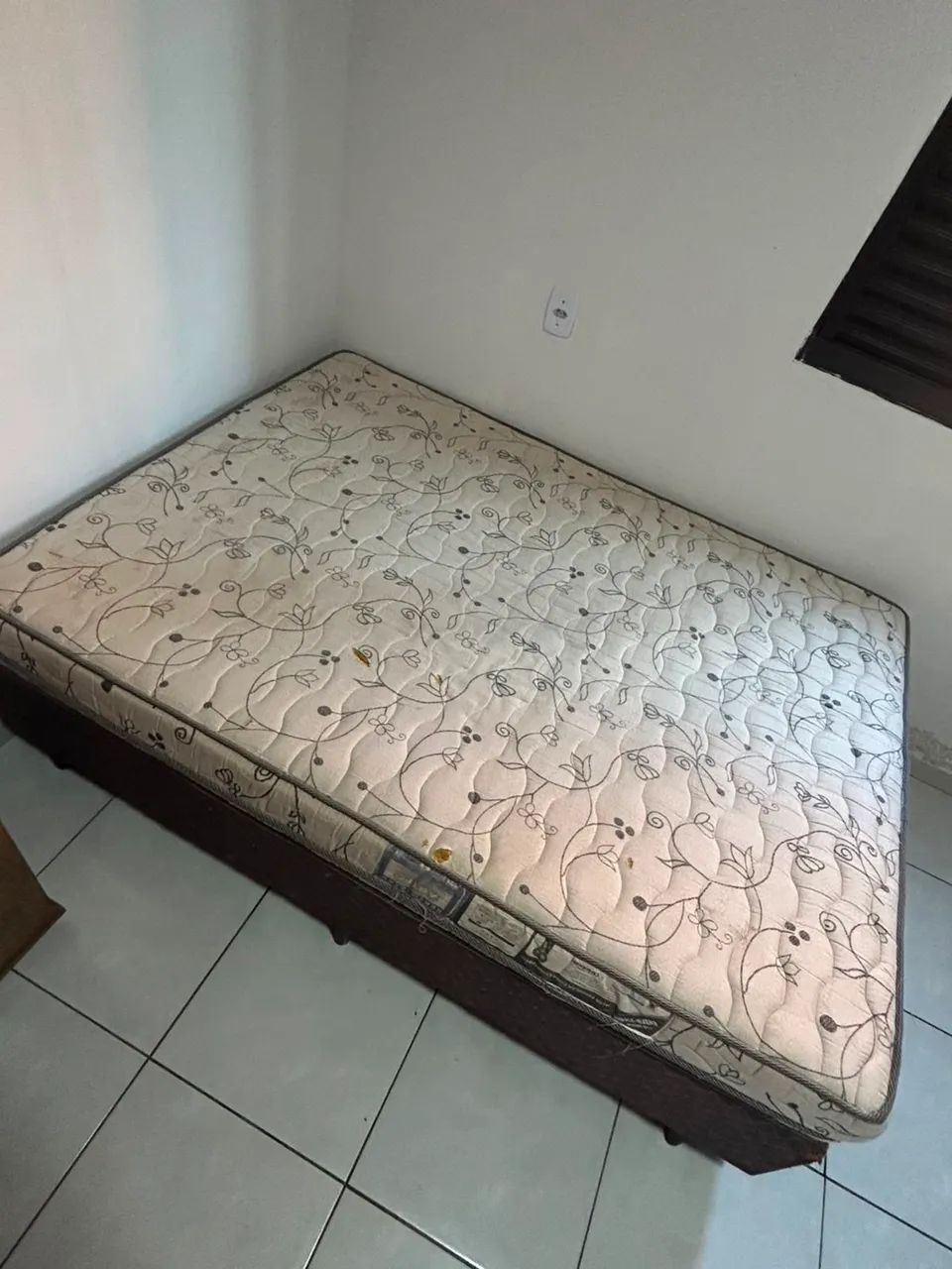 Cama box 