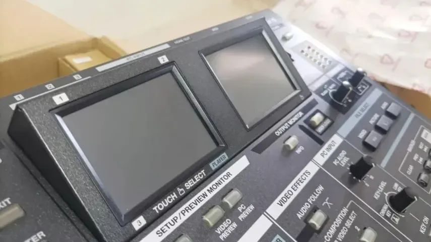Mesa de Áudio e Vídeo - ROLAND  - Foto 4