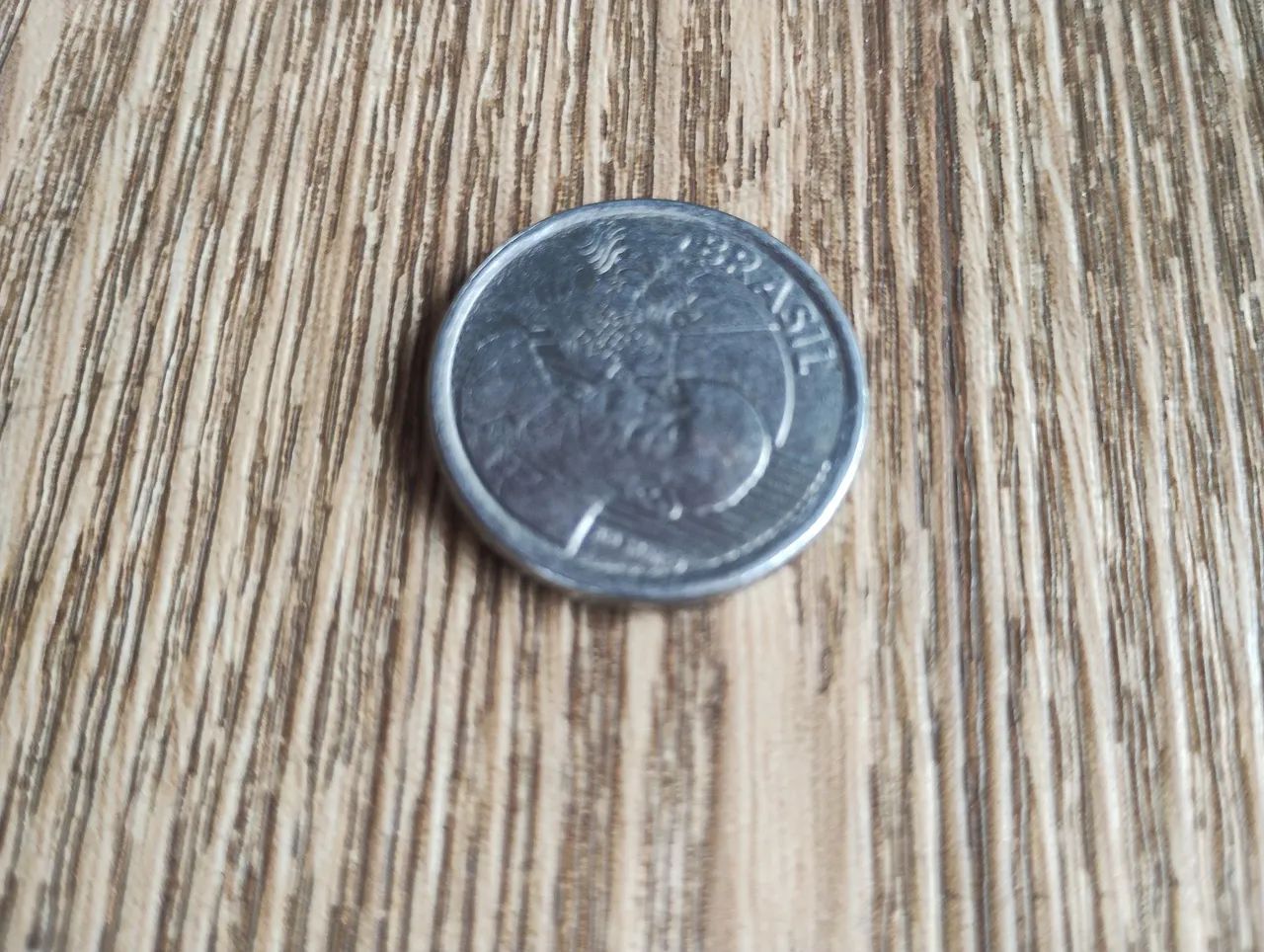 Moeda de 50 centavos efeito boné. Rara! - Foto 2