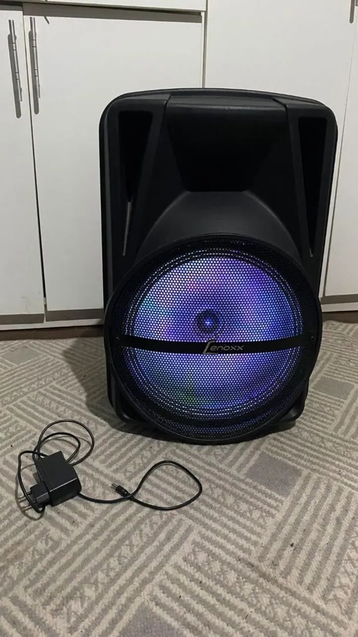 Caixa de som amplificada portátil 