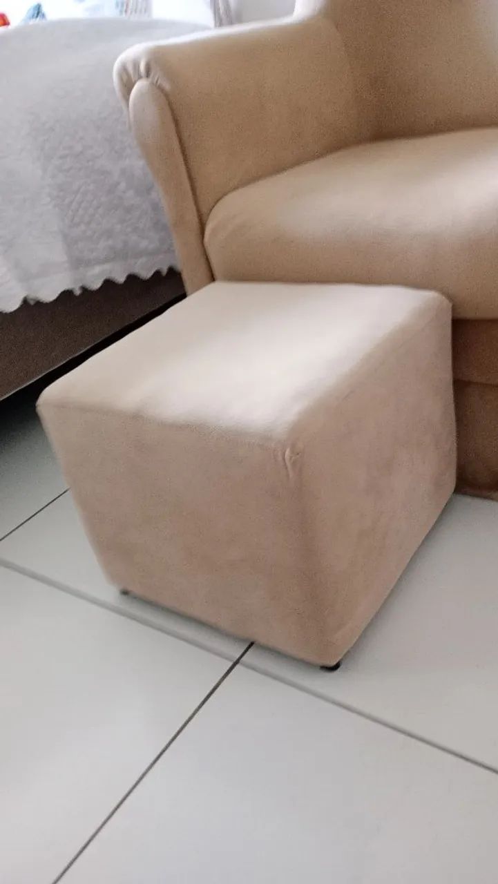 Cadeira de balanço para amamentação com puff - Foto 2