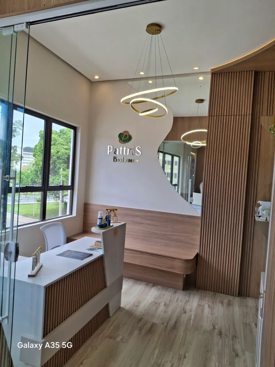 Alugo Sala/Clínica Estética montada e mobiliada