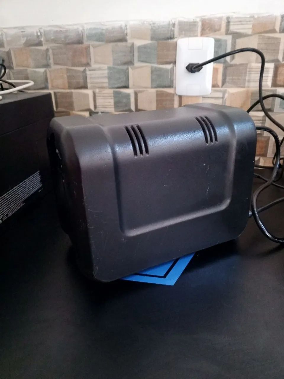 Estabilizador 127v 4 saídas funcionando perfeitamente  - Foto 5